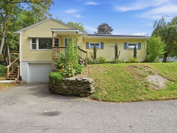 7 Athens St, Auburn, MA 01510