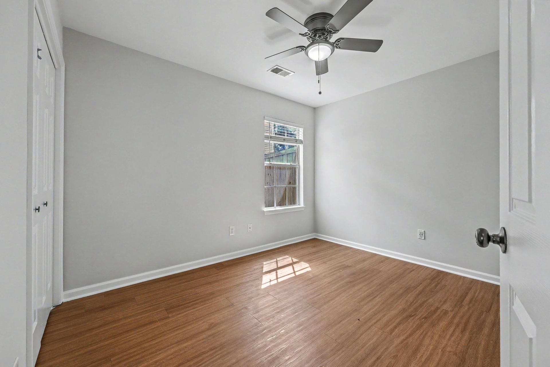 321 Jamestown Drive Photo 28