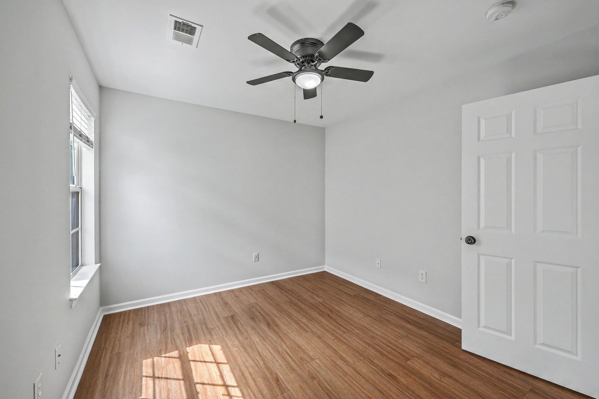 321 Jamestown Drive Photo 29