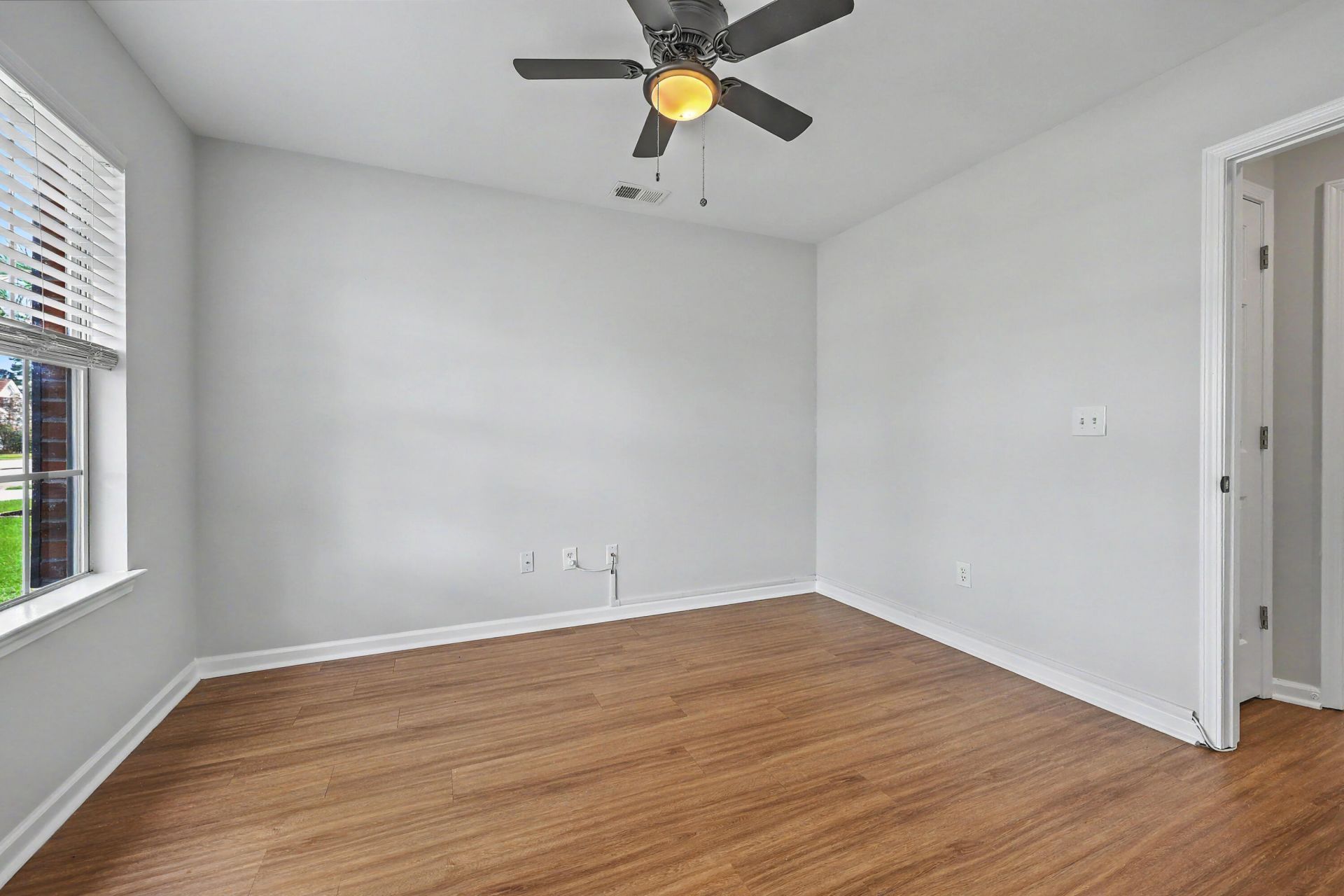 321 Jamestown Drive Photo 31