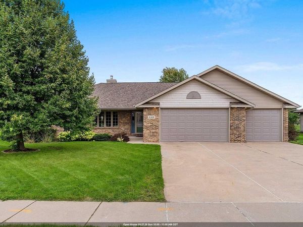 2328 LOST DAUPHIN ROAD, De Pere, WI 54115