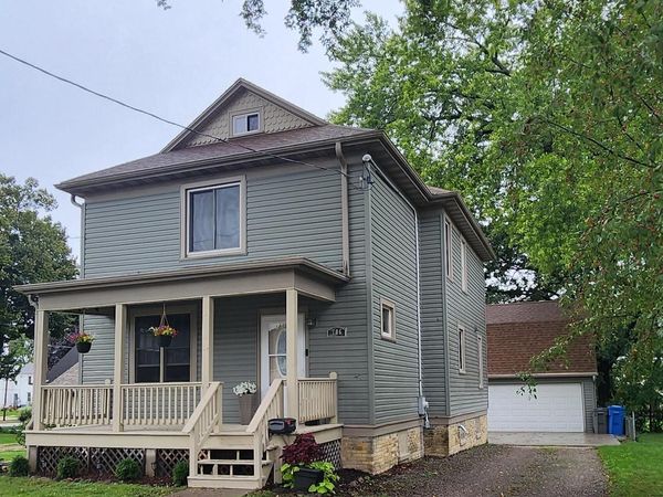 706 S Ninth STREET, Watertown, WI 53094