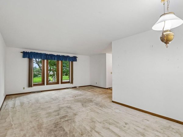 685 Oak Drive, Jefferson, WI 53549