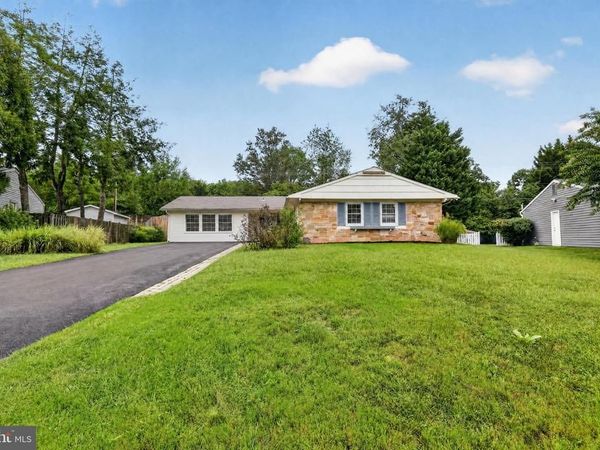 2220 HALLOW LANE, BOWIE, MD 20716