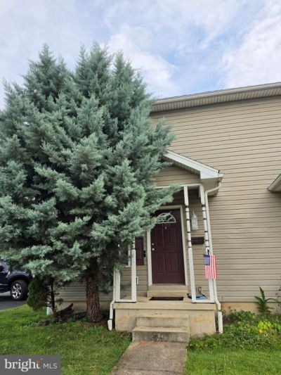 122 N Wood Street, Middletown, PA 17057 Main Photo