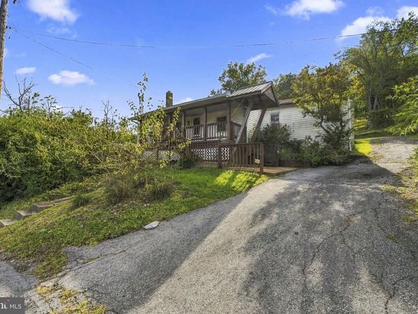 640 WALNUT ROAD , BIRDSBORO, PA 19508