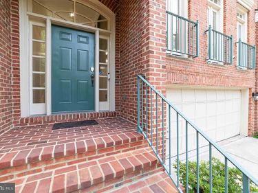 7704 ANNANDALE MAINS COURT, ANNANDALE, VA 22003