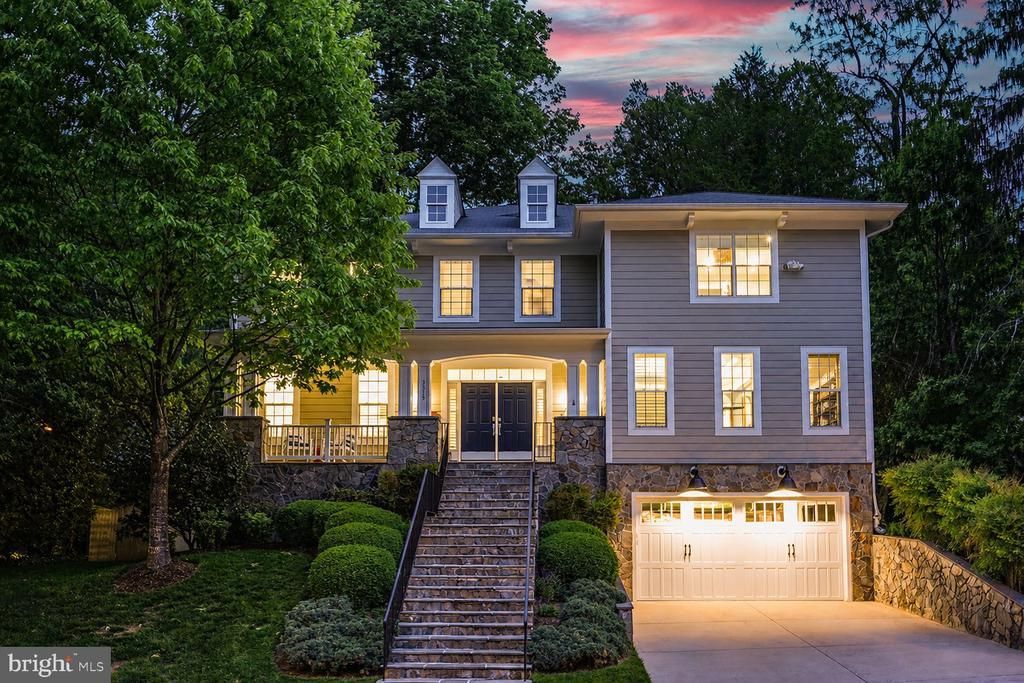 3515 N Dickerson Street N, Arlington, VA 22207 Main Photo
