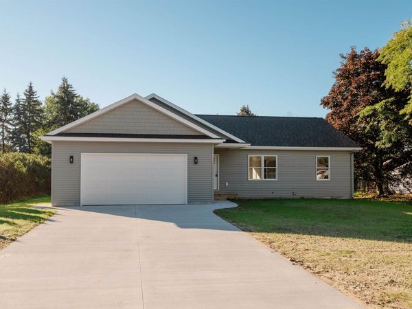 3759 Delta Drive, Traverse City, MI 49685