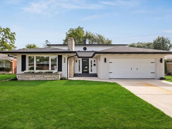 1425 Stonegate Road, La Grange Park, IL 60526