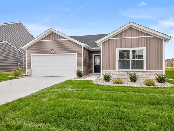 4407 Goldfinch Avenue , Valparaiso, IN 46385