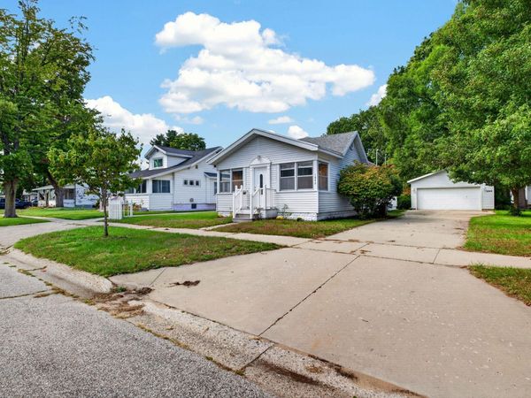 1842 Mills Avenue, Muskegon, MI 49445