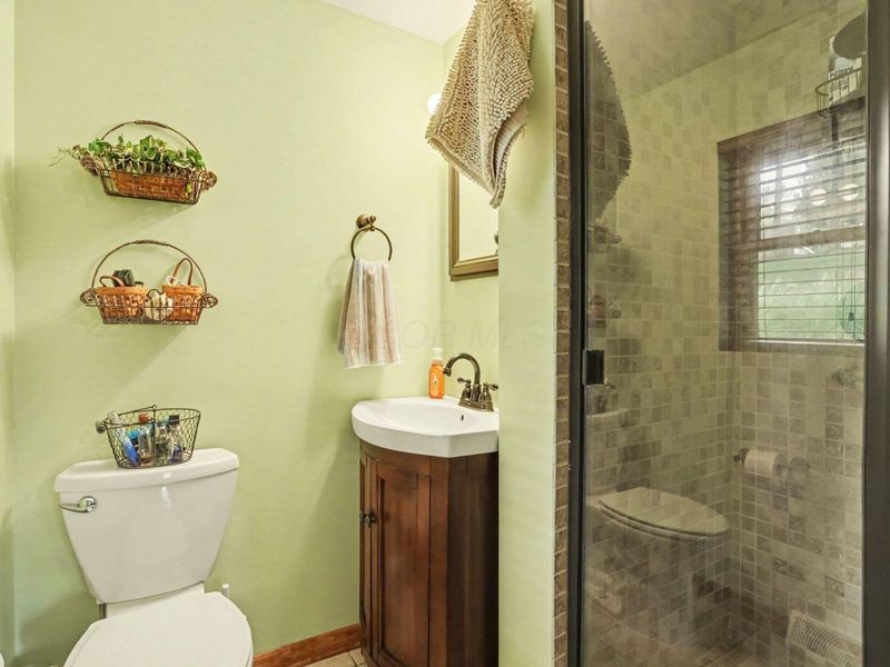 385 Kemper Avenue , Lancaster, OH 43130 Photo 37