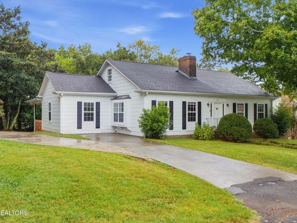 505 NW 21st St, Cleveland, TN 37311