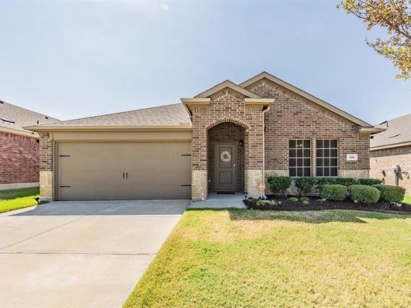 716 Alton Drive , Aubrey, TX 76227