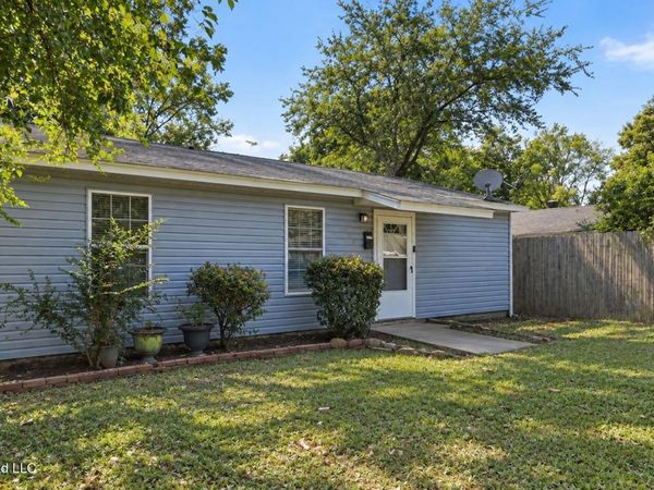 3609 W Northside Drive, Jackson, MS 39213