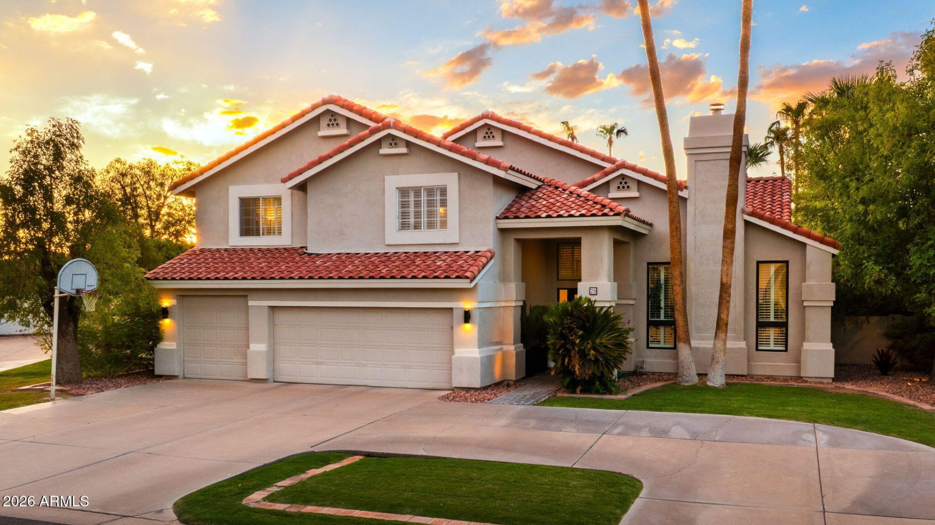 20 E LOS ARBOLES Circle, Tempe, AZ 85284