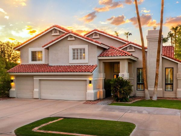 20 E LOS ARBOLES Circle, Tempe, AZ 85284
