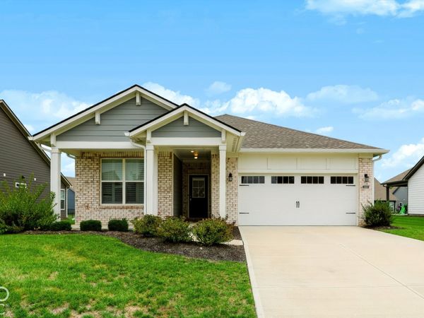 3644 Chalmers Drive , Bargersville, IN 46106