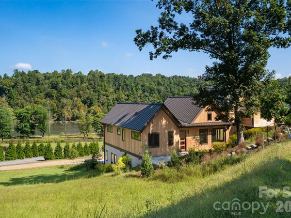6 River Run, Asheville, NC 28804