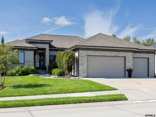 10812 S 176th Street, Gretna, NE 68136