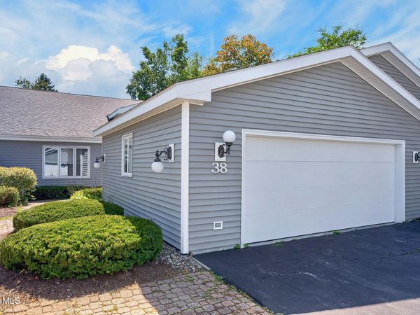38 Lyon Court, Queensbury, NY 12804