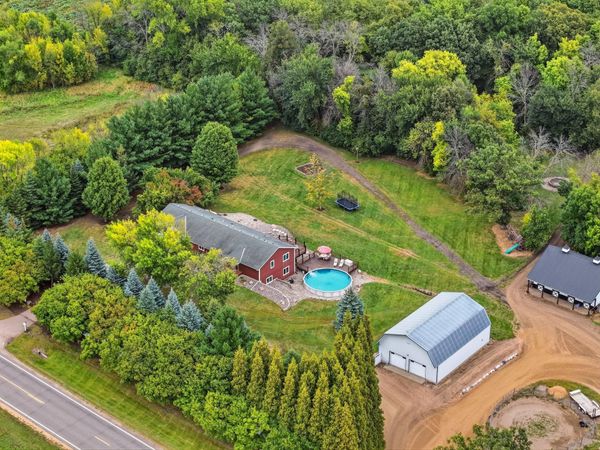 10525 Highway 25 , Cologne, MN 55322