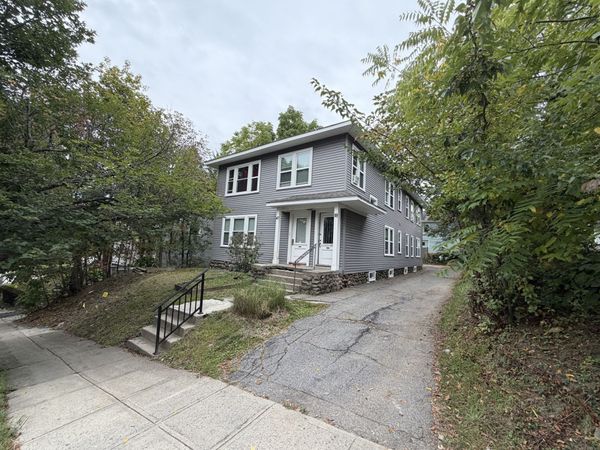 49 Sagamore Rd, Worcester, MA 01609