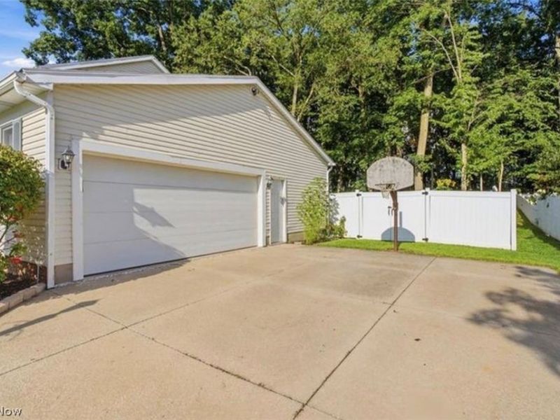 5791 Nicholson Drive, Hudson, OH 44236 Photo 4