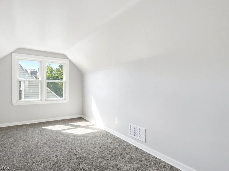 1696 Oakwood Avenue, Akron, OH 44301 Photo 20