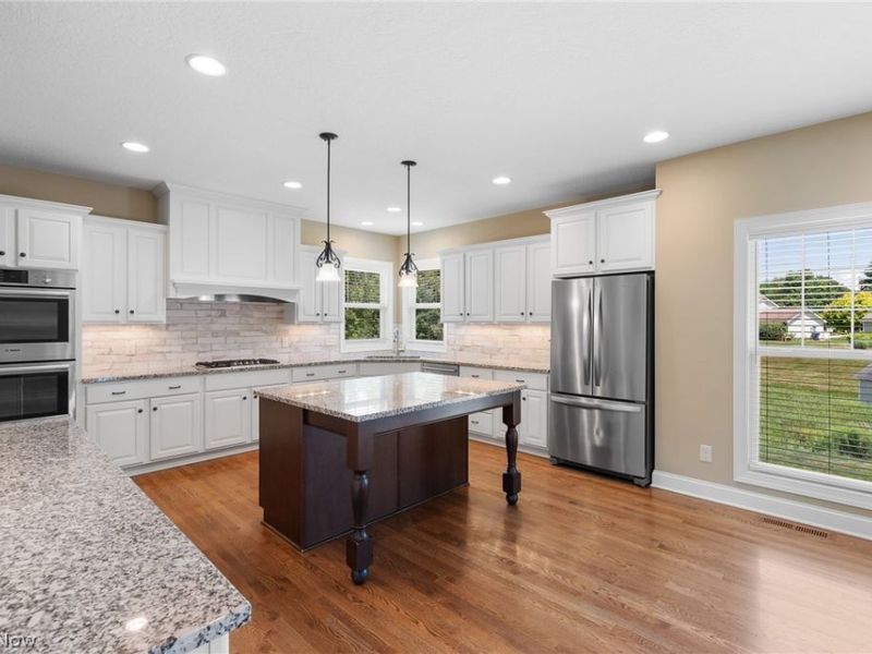 3901 Creekside Drive , Uniontown, OH 44685 Photo 10