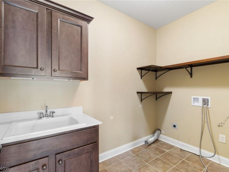 3901 Creekside Drive , Uniontown, OH 44685 Photo 24