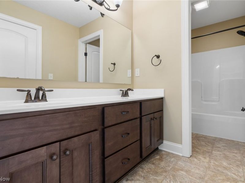 3901 Creekside Drive , Uniontown, OH 44685 Photo 28