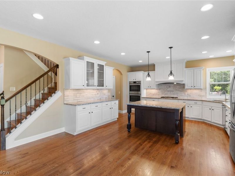 3901 Creekside Drive , Uniontown, OH 44685 Photo 9