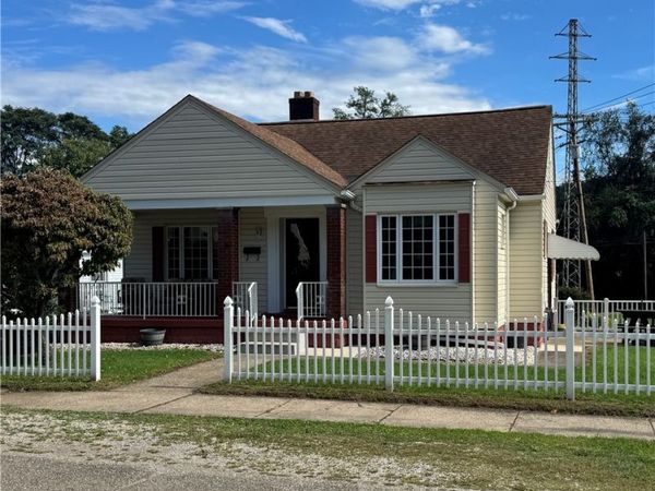 335 Central Avenue , Tiltonsville, OH 43963