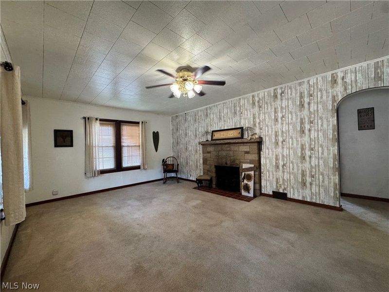 335 Central Avenue , Tiltonsville, OH 43963 Photo 10