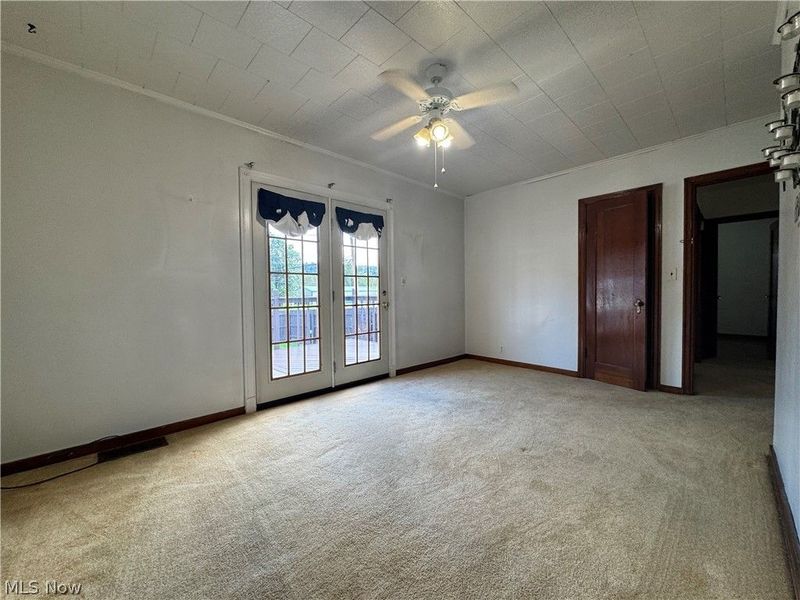 335 Central Avenue , Tiltonsville, OH 43963 Photo 14
