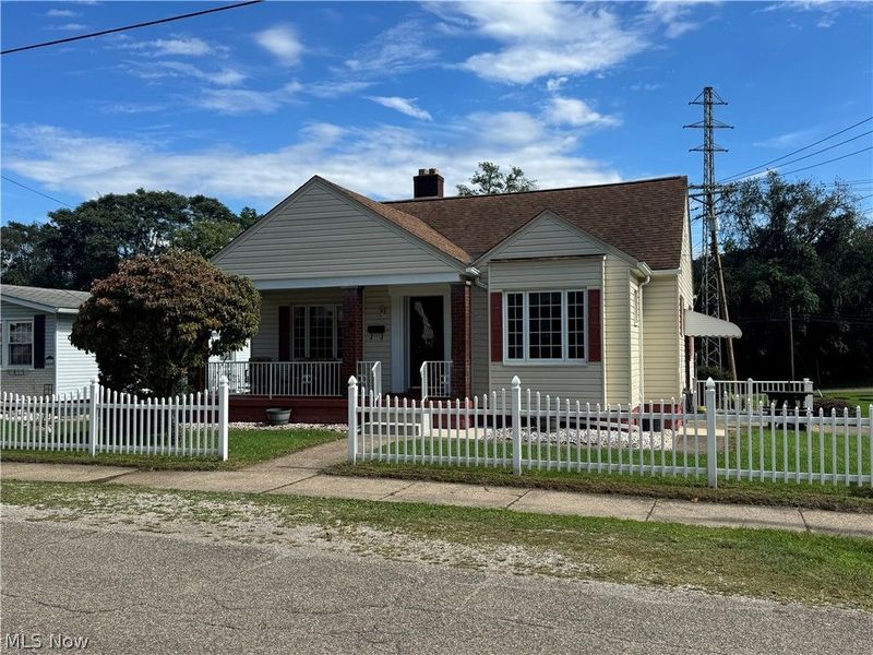 335 Central Avenue , Tiltonsville, OH 43963 Photo 4
