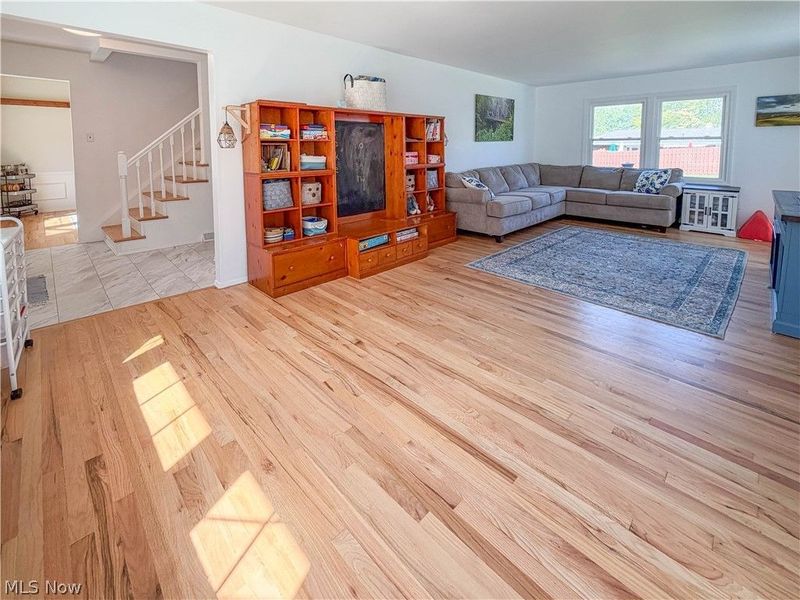 8475 Squirrel Hill Drive NE, Warren, OH 44484 Photo 5