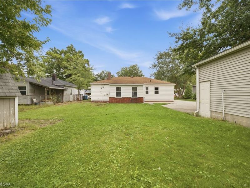 6534 Aylesworth Drive , Parma Heights, OH 44130 Photo 23