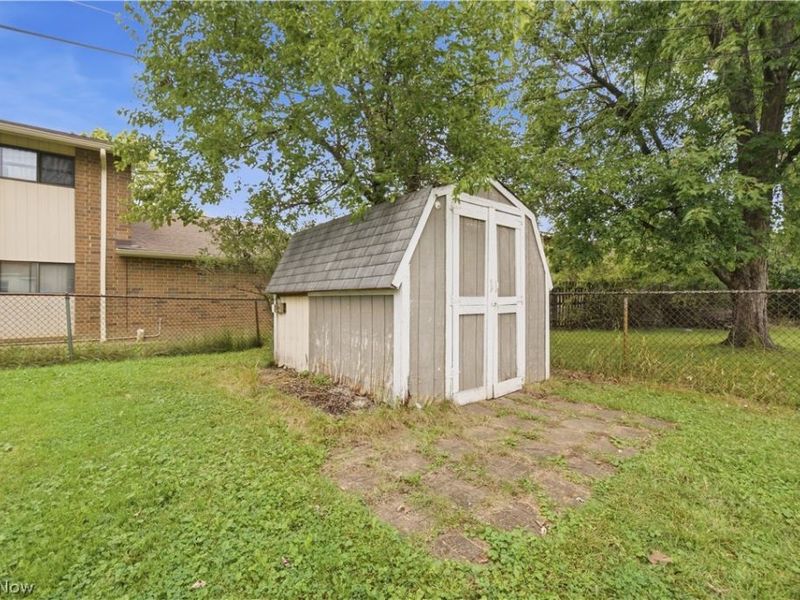 6534 Aylesworth Drive , Parma Heights, OH 44130 Photo 24