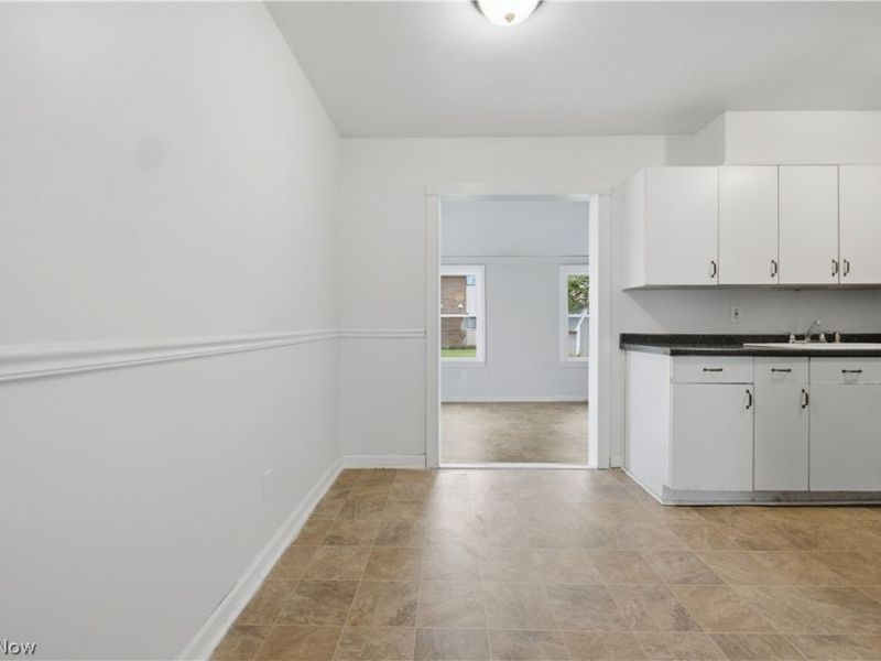 6534 Aylesworth Drive , Parma Heights, OH 44130 Photo 4