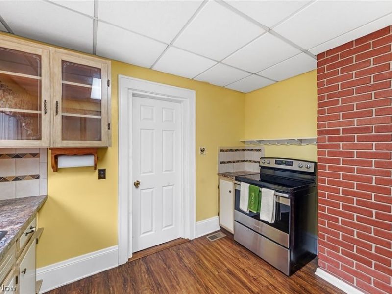 41 W Marion Street , Doylestown, OH 44230 Photo 13