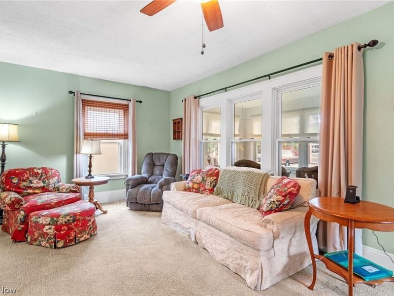 41 W Marion Street , Doylestown, OH 44230 Photo 5