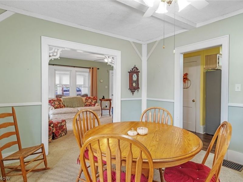 41 W Marion Street , Doylestown, OH 44230 Photo 9