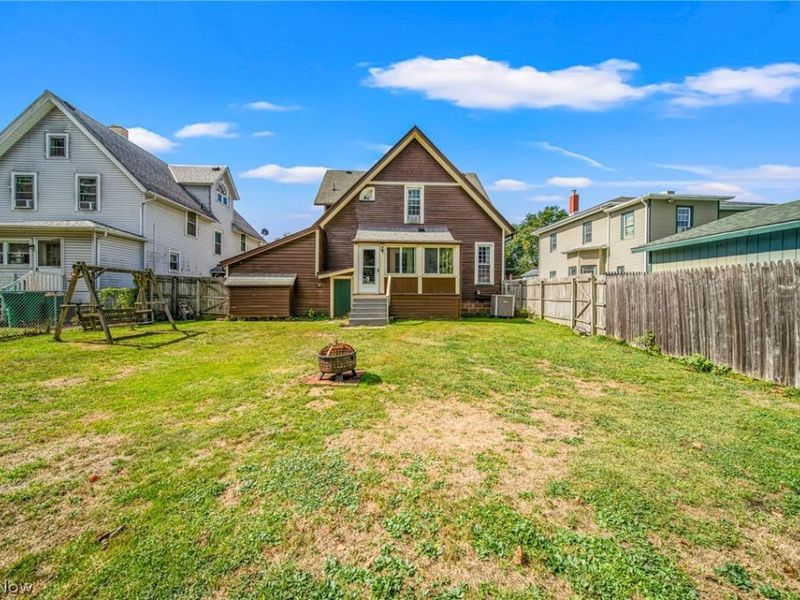 165 S Eagle Street , Geneva, OH 44041 Photo 17