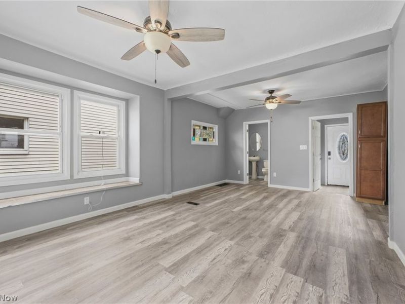 2162 W 95th Street , Cleveland, OH 44102 Photo 5