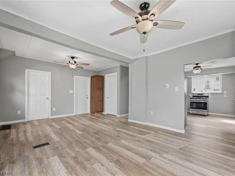 2162 W 95th Street , Cleveland, OH 44102 Photo 6