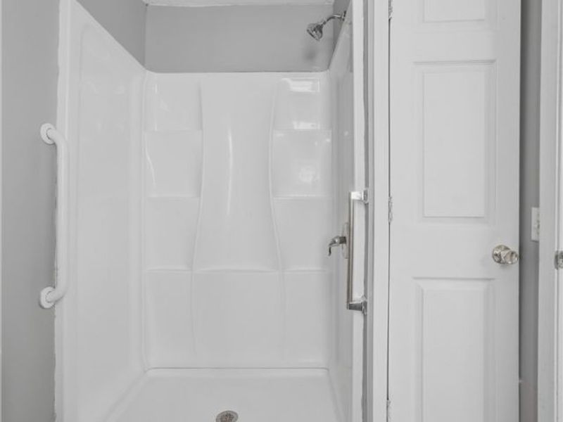2162 W 95th Street , Cleveland, OH 44102 Photo 8