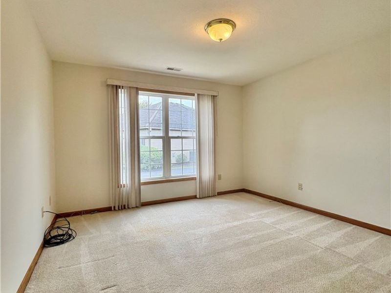 2146 University Commons Drive SE, Massillon, OH 44646 Photo 9